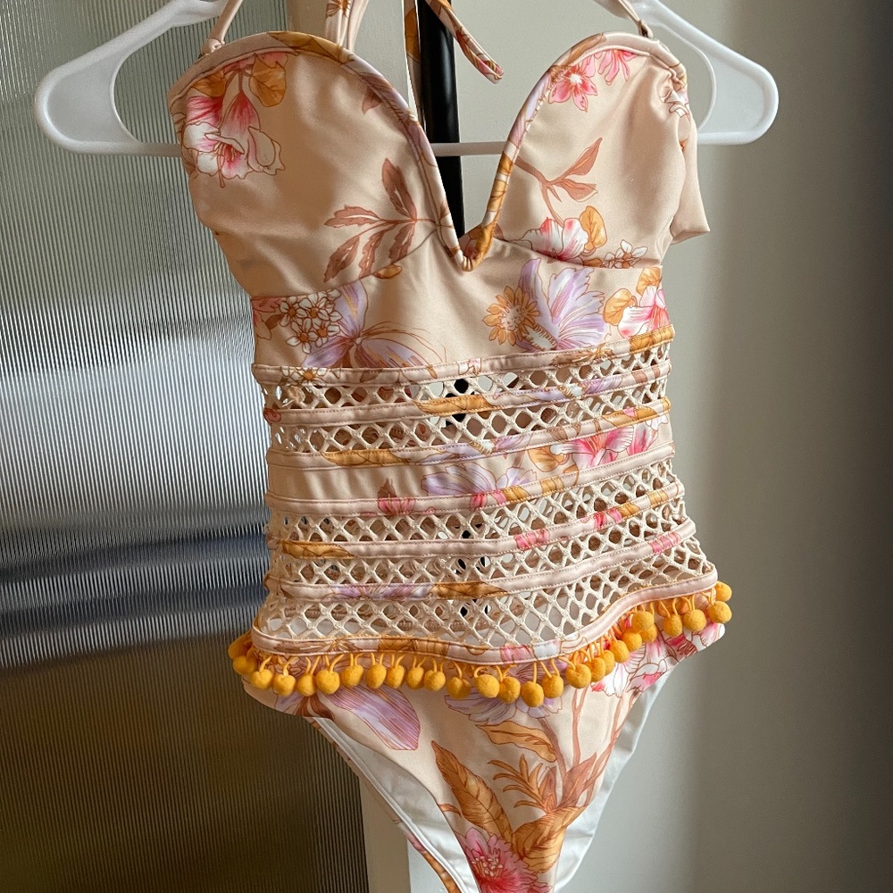 Bathringsuit / Body